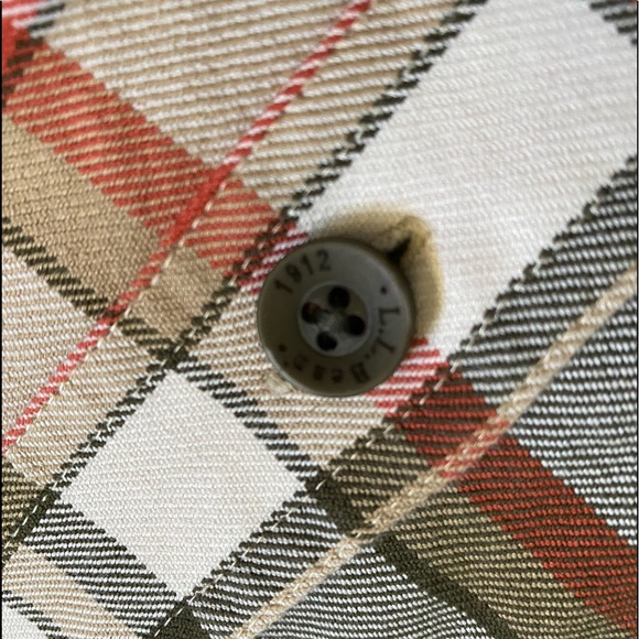 L.L. Bean flannel quilted jacket - Picture 7 of 7